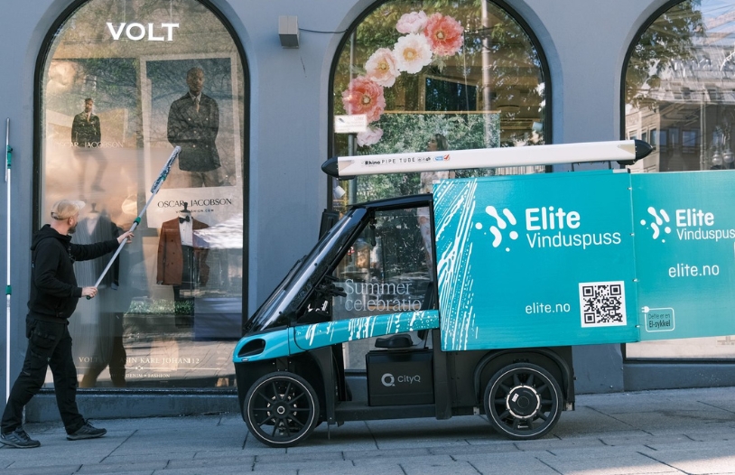 The Window Cleaner Who Never Gets a Parking Ticket How Elite Vinduspuss Replaced the Van With CityQ (1)