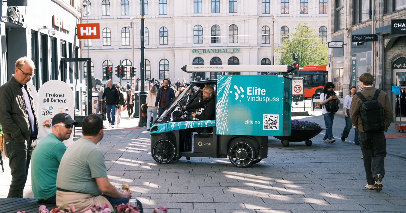 The Window Cleaner Who Never Gets a Parking Ticket: How Elite Vinduspuss Replaced the Van With CityQ